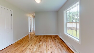 4-Darcy-Dr-Unfurnished(2)