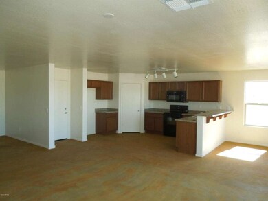 kitchen & breakfast bar