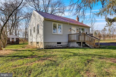 267 Schuler Rd, Fleetwood, PA 19522 - photo 2