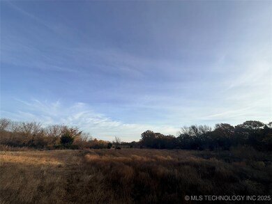 0 Pontotoc unit 2548251, Ada, OK 74820 - photo 5