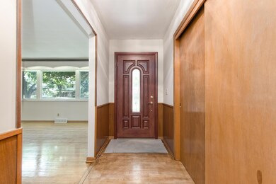 Entry Foyer