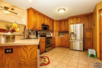 4141 SW Moundview Dr, Topeka, KS 66610 - photo 2