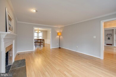 15561 Ambiance Dr, North Potomac, MD 20878 - photo 5