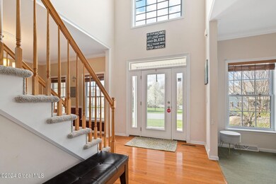 5-web-or-mls-12ShermanWay_05