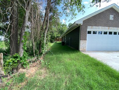 808 E 7th St, Bonham, TX 75418 - photo 5