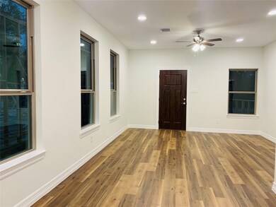 4916 Broom St, Houston, TX 77091 - photo 3