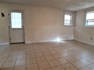 39 Emanuel St unit 1, Revere, MA 02151 - photo 5
