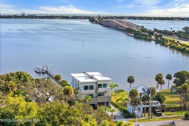 1809 Riverview Dr, Melbourne, FL 32901 - photo 2