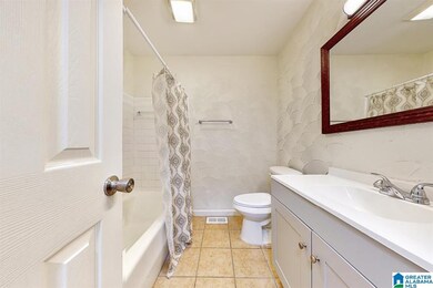1013 Turner Ln, Birmingham, AL 35215 - photo 6
