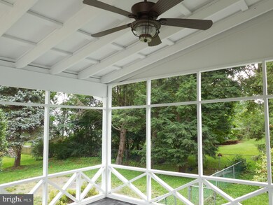 641 W Country Club Dr, Purcellville, VA 20132 - photo 2