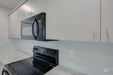 18393 N Fire Ice Ave, Nampa, ID 83687 - photo 6