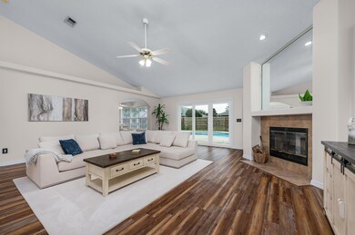 7763 Ramona Dr-Navarre-9