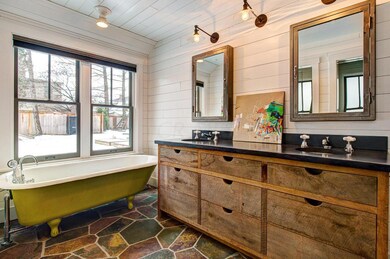 Master Suite - Full Bath
