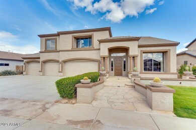 05-5Front of home