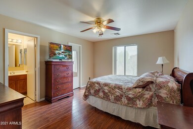 2584 E Meadow Lark Way-23