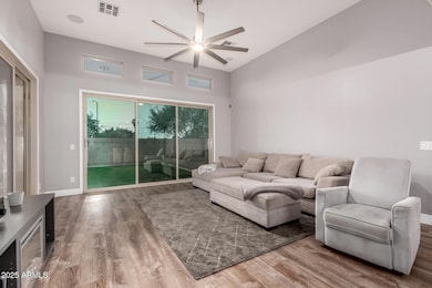 8987 W Seldon Ln, Peoria, AZ 85345 - photo 3