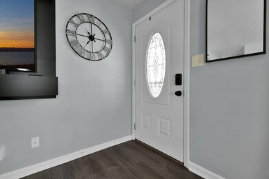 4-web-or-mls-1008-clayton-dr