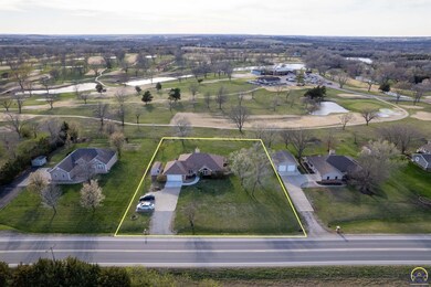 2231 SW Auburn Rd, Topeka, KS 66614 - photo 2