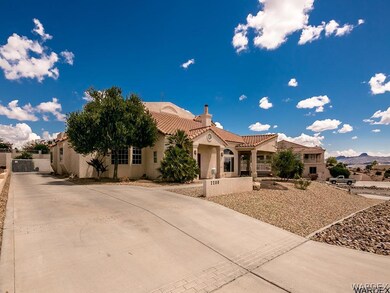 DRIVEWAY TO BACK GARAGES