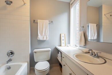 1416 Hinman Ave unit 7, Evanston, IL 60201 - photo 2