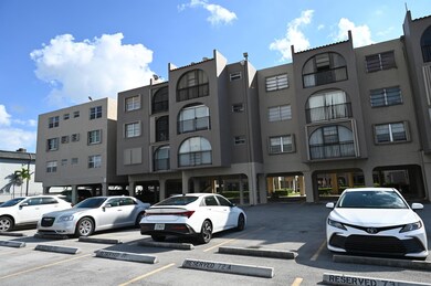 6215 W 20th Ave unit 415, Hialeah, FL 33012 - photo 2