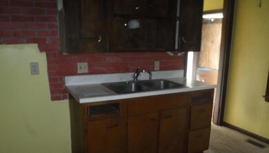 507 Elaine Rd, Columbus, OH 43213 - photo 7