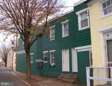 132 W 5th St, Frederick, MD 21701 - photo 2