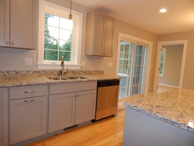 17 Huntington Way unit 1, Kittery, ME 03904 - photo 2