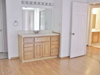 563 E Royal Palms Dr, Mesa, AZ 85203 - photo 4