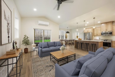 340 living virtual staged