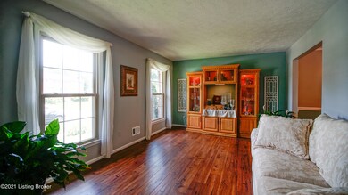 9115 Brandywyne Dr, Louisville, KY 40291 - photo 3