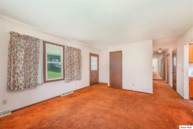 203 Richards St, Danville, OH 43011 - photo 5