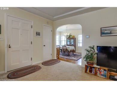 Living Room/Dining Room