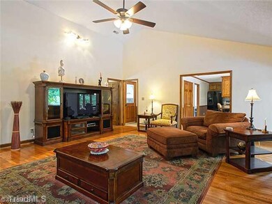 3004 Havasu Way, High Point, NC 27265 - photo 3