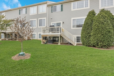 761 Creekside Cir unit 93, Gurnee, IL 60031 - photo 3