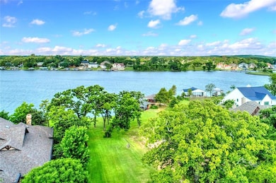 137 Blackfoot Trail, Gainesville, TX 76240 - photo 4