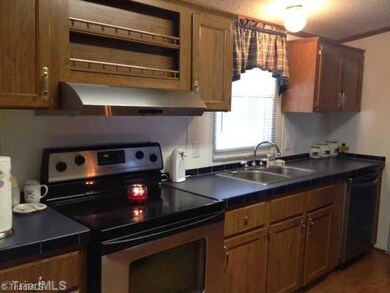 2360 Spring Garden Ct, Sophia, NC 27350 - photo 7