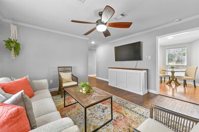 115 S 8th St, Alvin, TX 77511 - photo 5