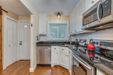 5 Granite Cir, MerriMacK, NH 03054 - photo 6