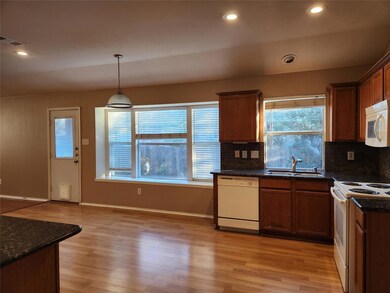 3913 Chimney Rock Dr, Denton, TX 76210 - photo 6