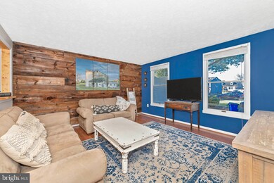 1204 Markel Cir, Frederick, MD 21702 - photo 2