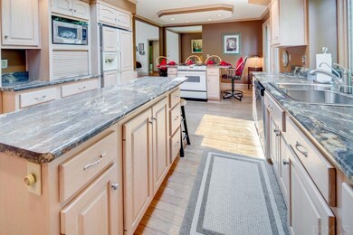 Plenty of storage in cabinets, and 3 pantry like c