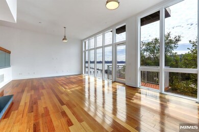 22 Vela Way, Edgewater, NJ 07020 - photo 4