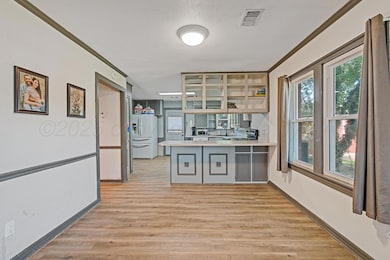 1304 Beverly-13