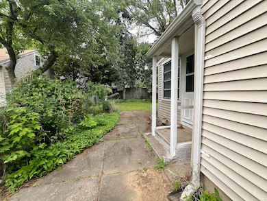 110 Wilkins Ave, Bridgeport, CT 06606 - photo 6