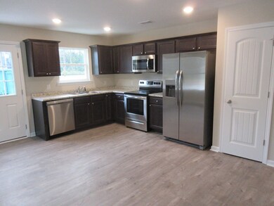 71 Church St, Claxton, GA 30417 - photo 2