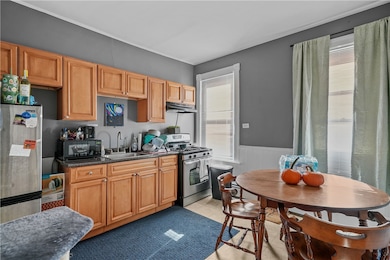 35 Greene St, Woonsocket, RI 02895 - photo 7