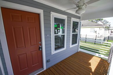 4952 Desire Dr, New Orleans, LA 70126 - photo 5