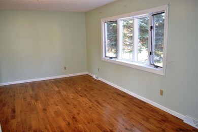 3278 E Old State Rd, Schenectady, NY 12303 - photo 4