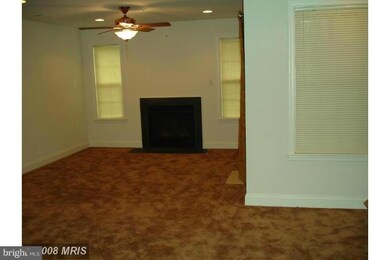 9116 Marlove Oaks Ln, Owings Mills, MD 21117 - photo 7